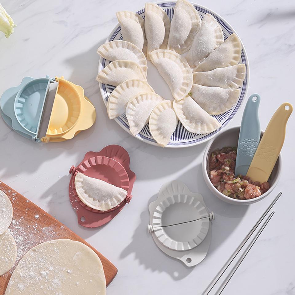 Dumpling Mold Clip with Spoon