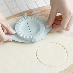 Dumpling Mold Clip with Spoon