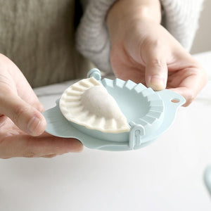 Dumpling Mold Clip with Spoon